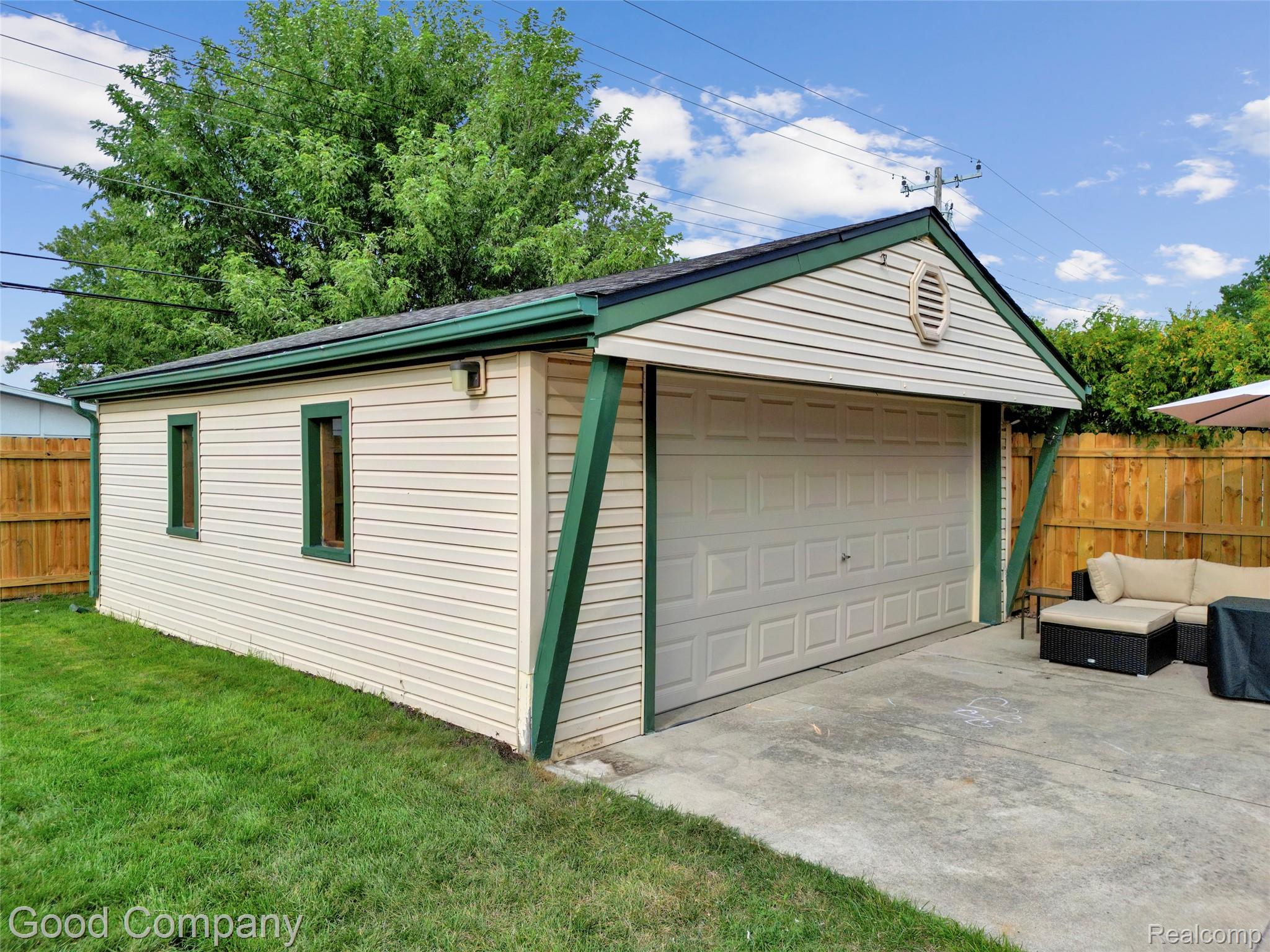 21605 Barton Street Property Photo 39