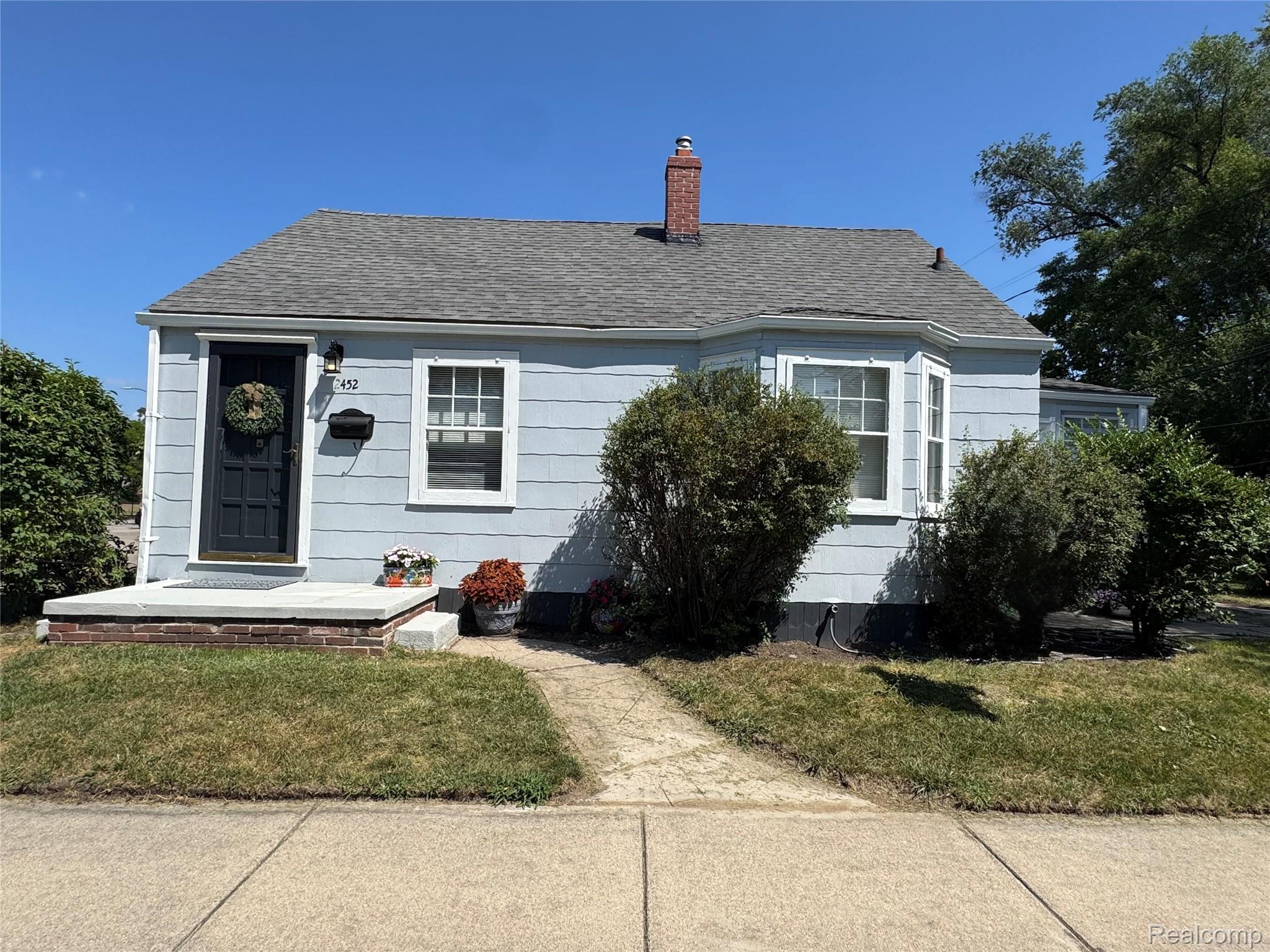 2452 Earlmont