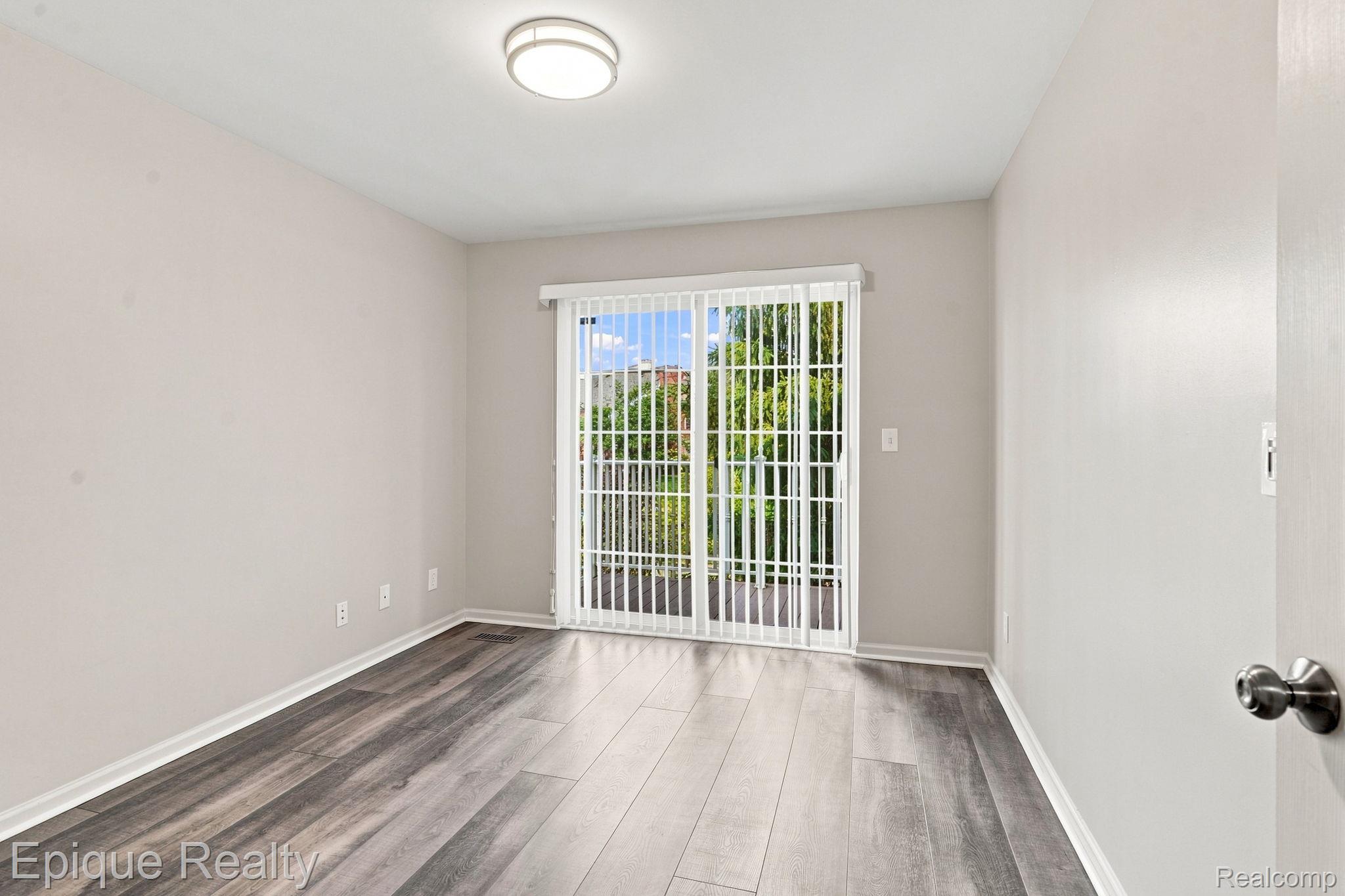 3575 Tremonte Circle Property Photo 11