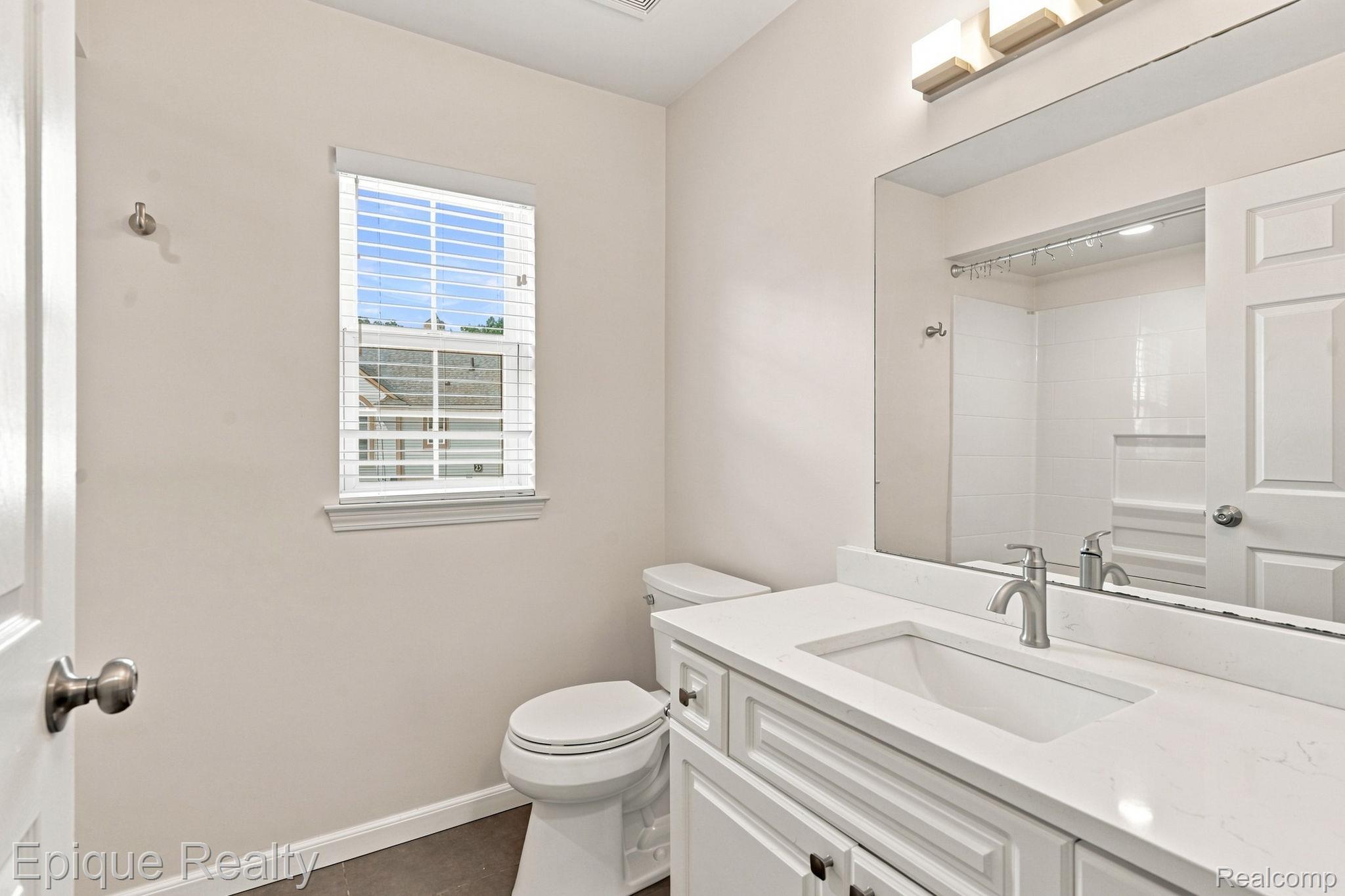 3575 Tremonte Circle Property Photo 13