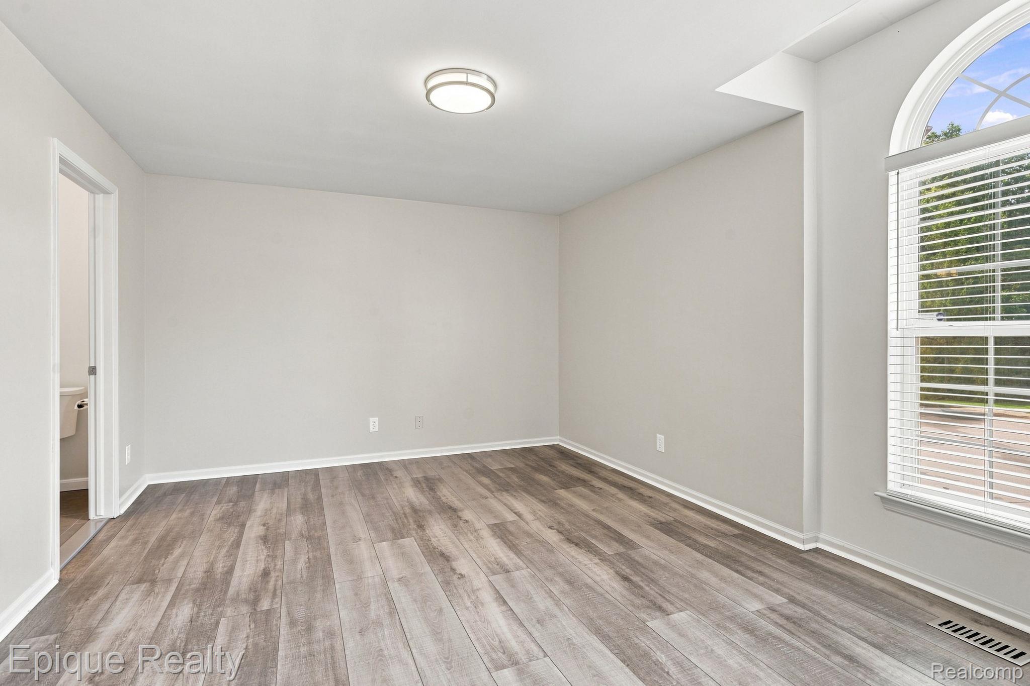 3575 Tremonte Circle Property Photo 14