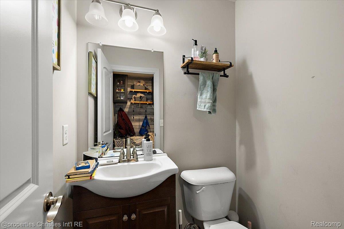 6881 Chandler Drive Property Photo 41