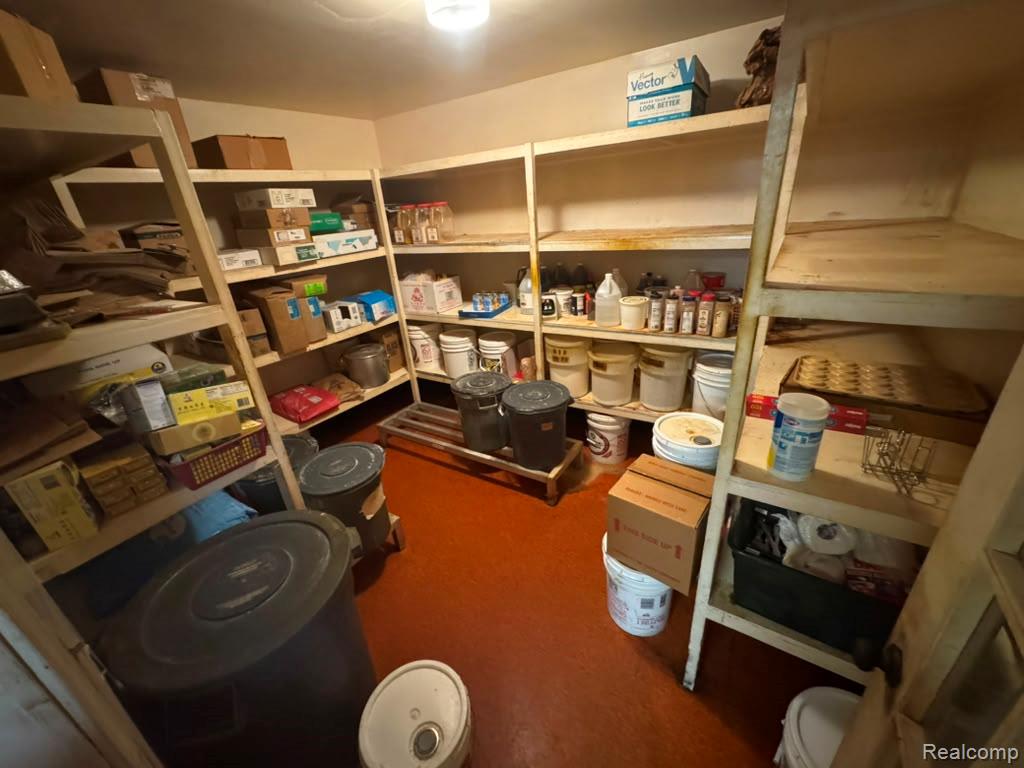 2400 Davison Road Property Photo 15