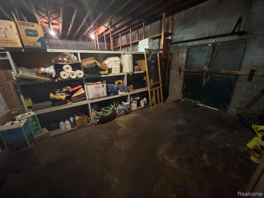 2400 Davison Road Property Photo 18