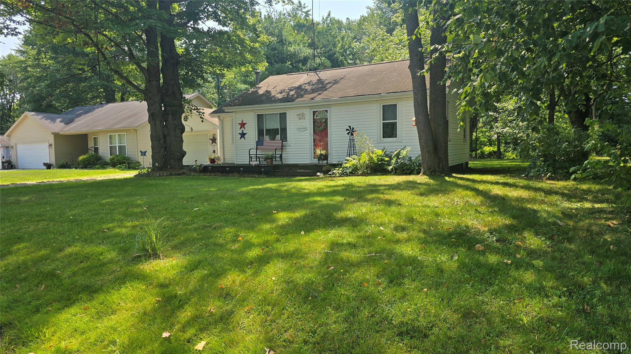 4677 Davidson Road Property Photo 3