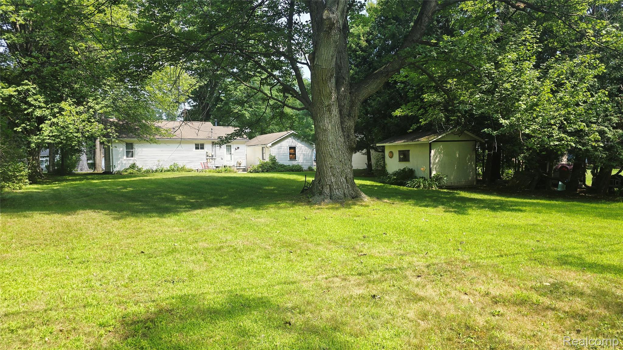 4677 Davidson Road Property Photo 14