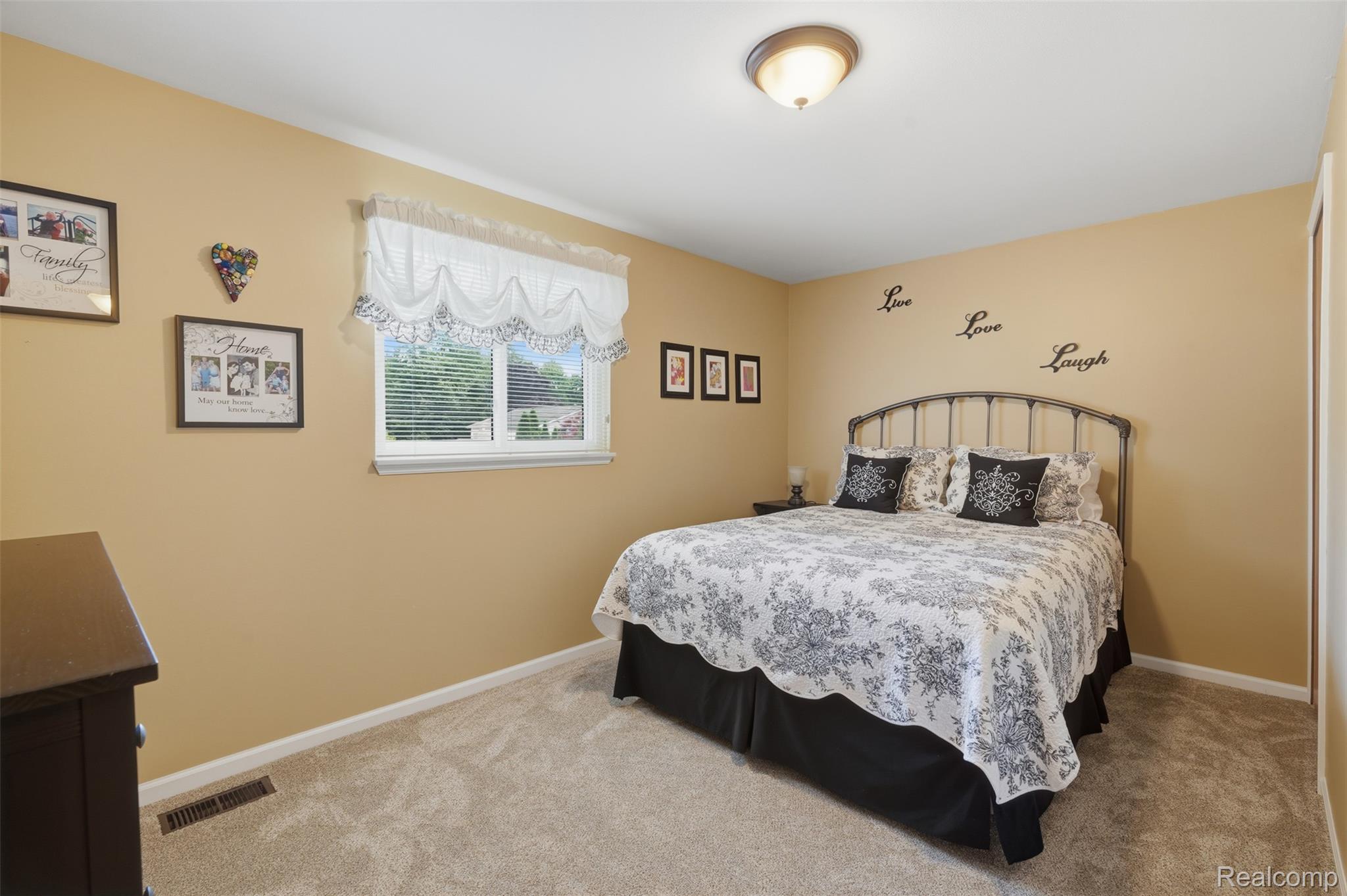 18656 Gill Road Property Photo 31