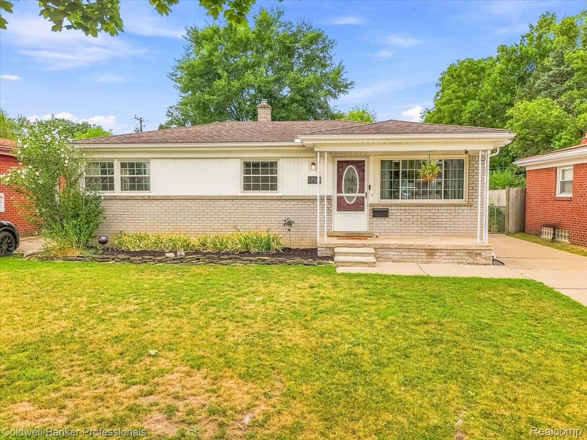 1750 Regene Street Property Photo 1