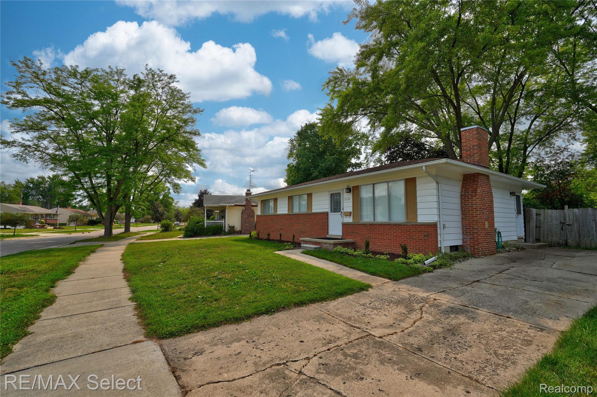 5184 Worchester Drive Property Photo 18