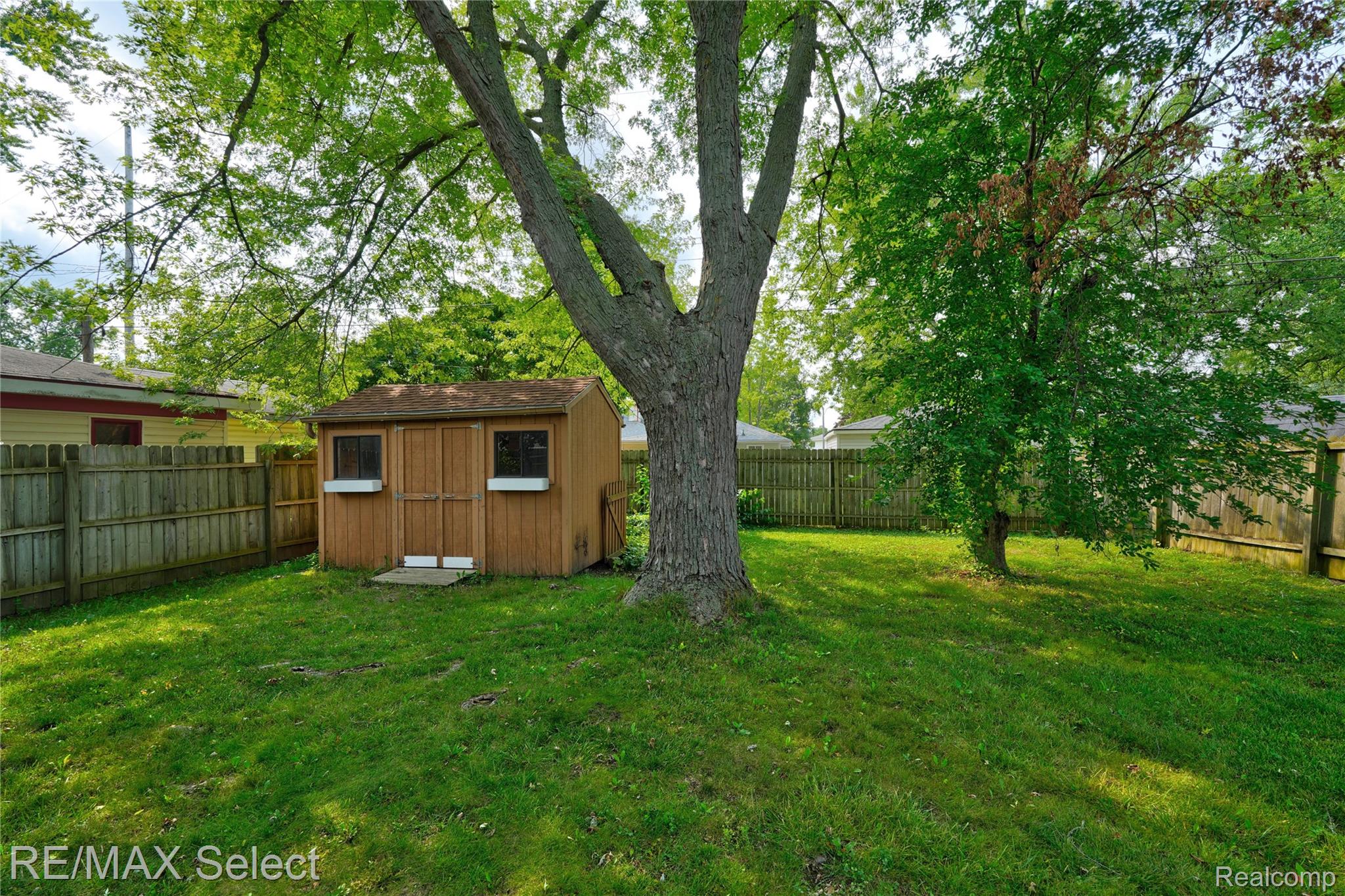 5184 Worchester Drive Property Photo 19