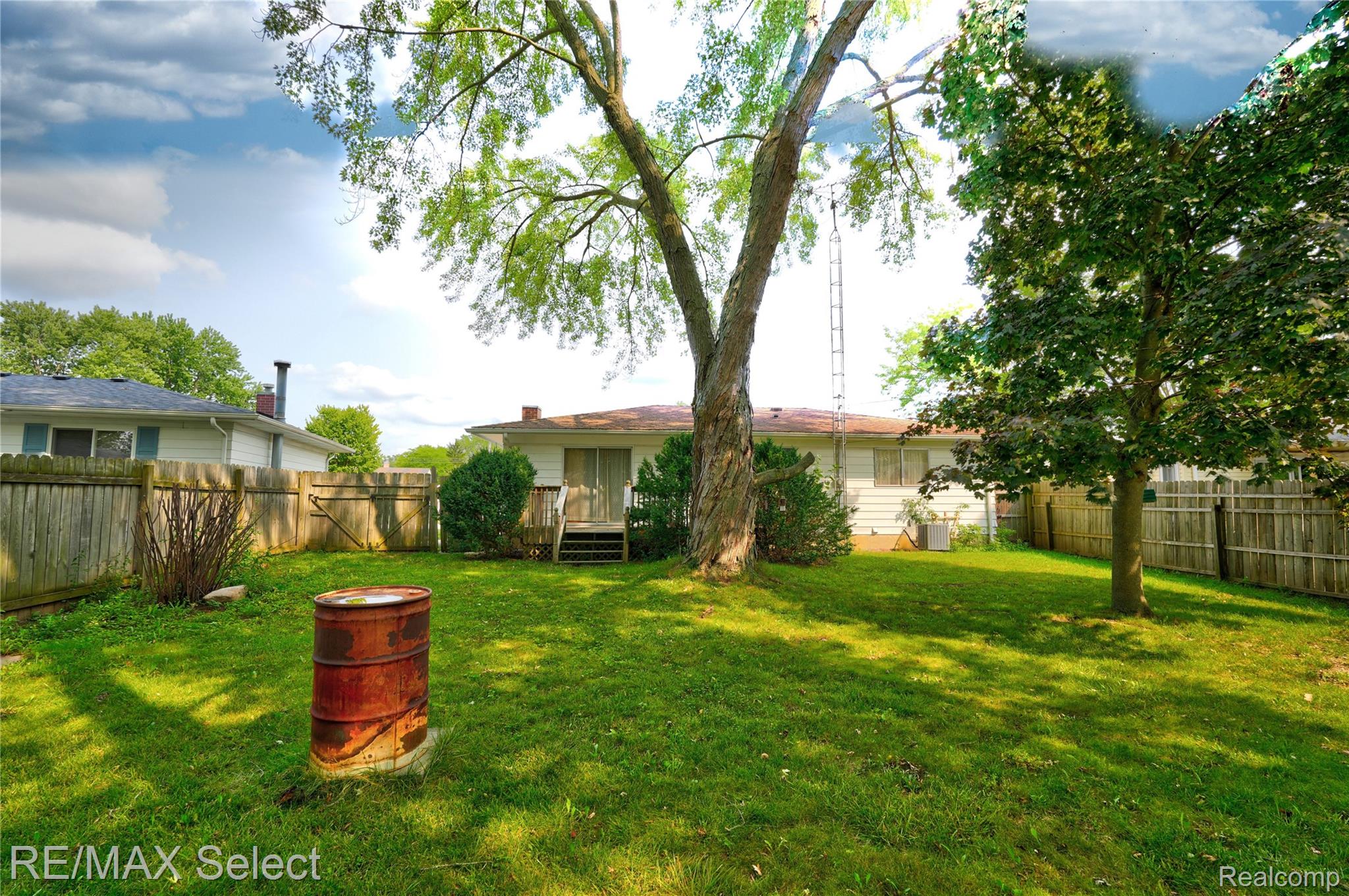 5184 Worchester Drive Property Photo 20