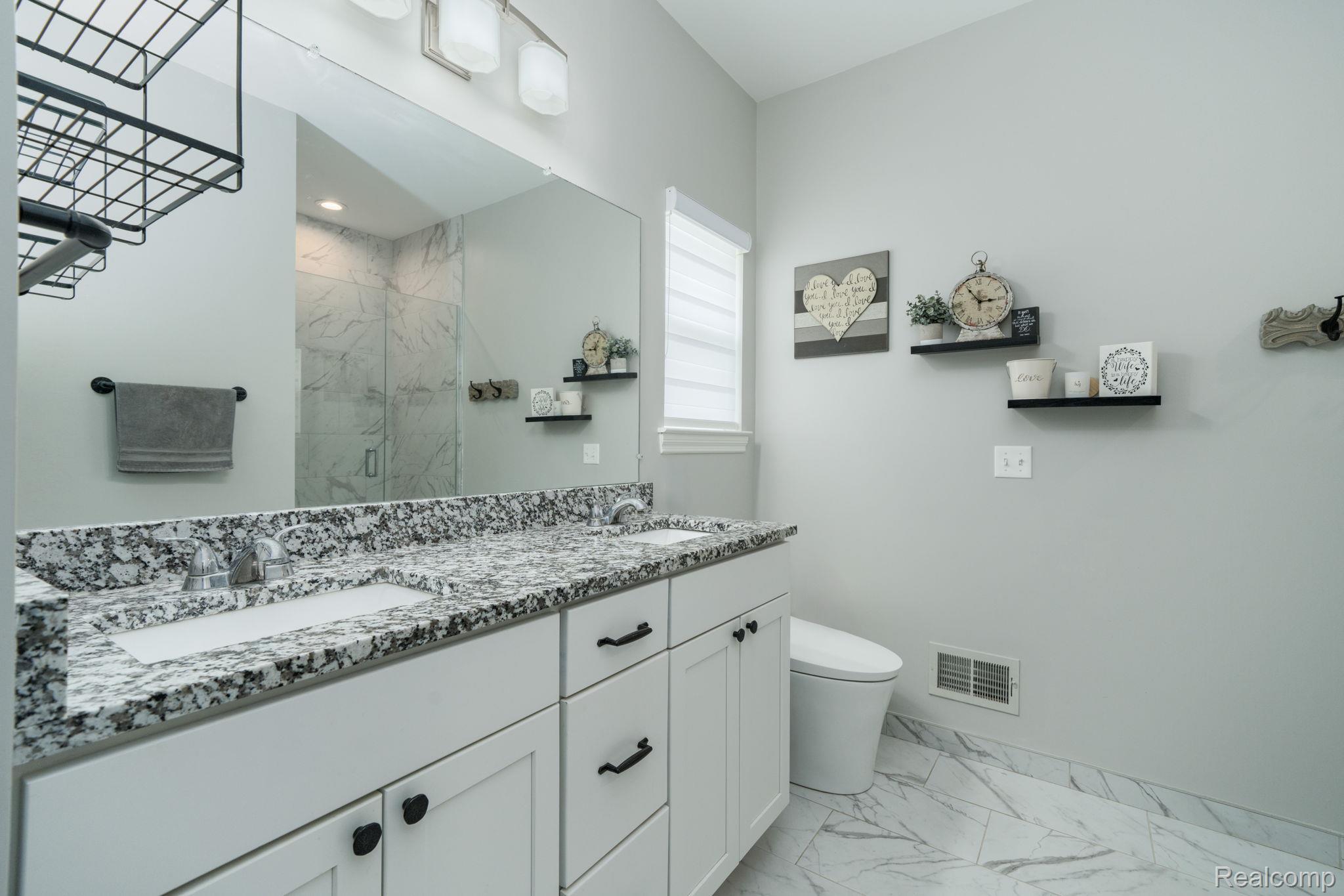 59362 Deer Haven Drive Property Photo 6