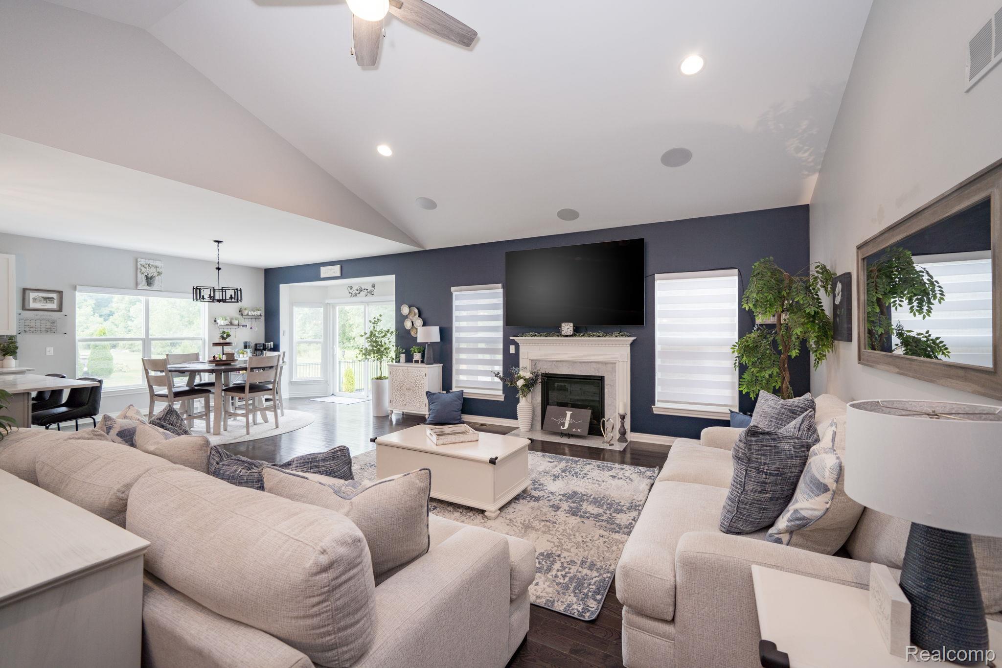 59362 Deer Haven Drive Property Photo 11