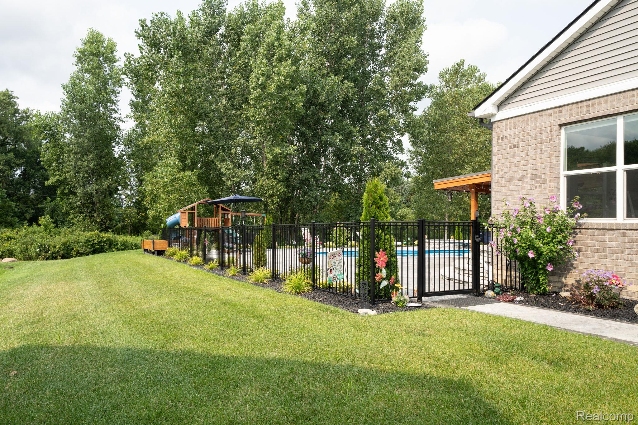 59362 Deer Haven Drive Property Photo 42