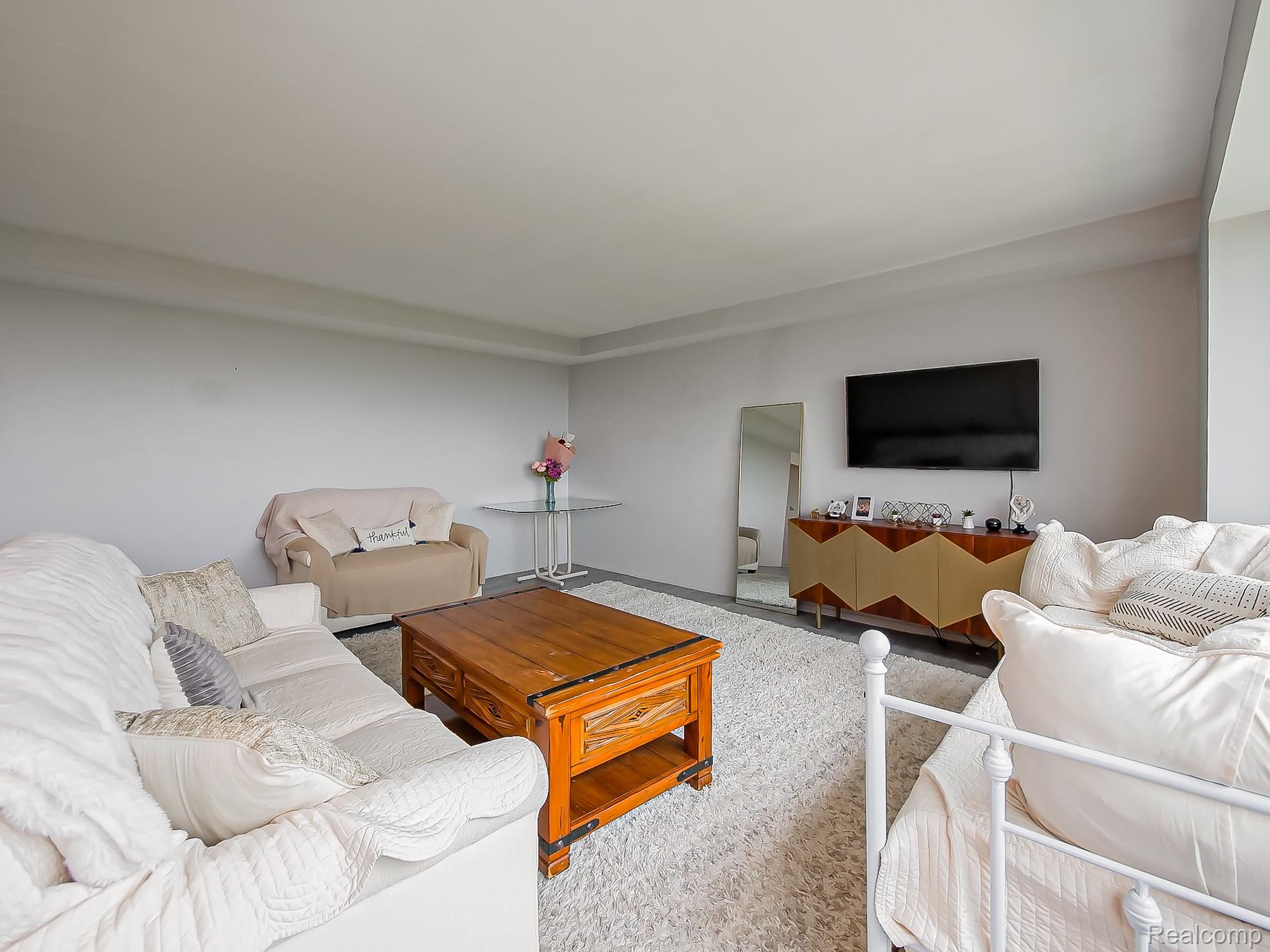 1300 E Lafayette Street 1309 Property Photo 4