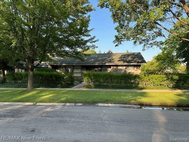 1823 Bradford Road Property Photo 1