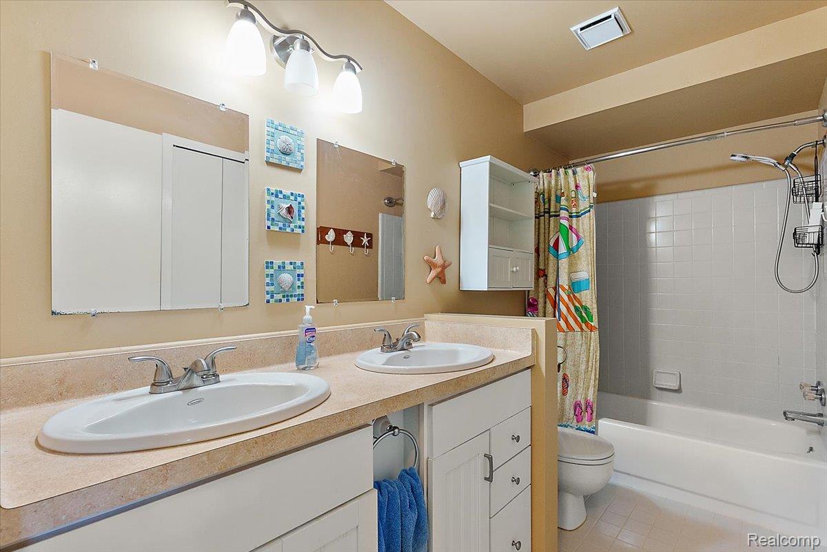 40111 Finley Drive Property Photo 26