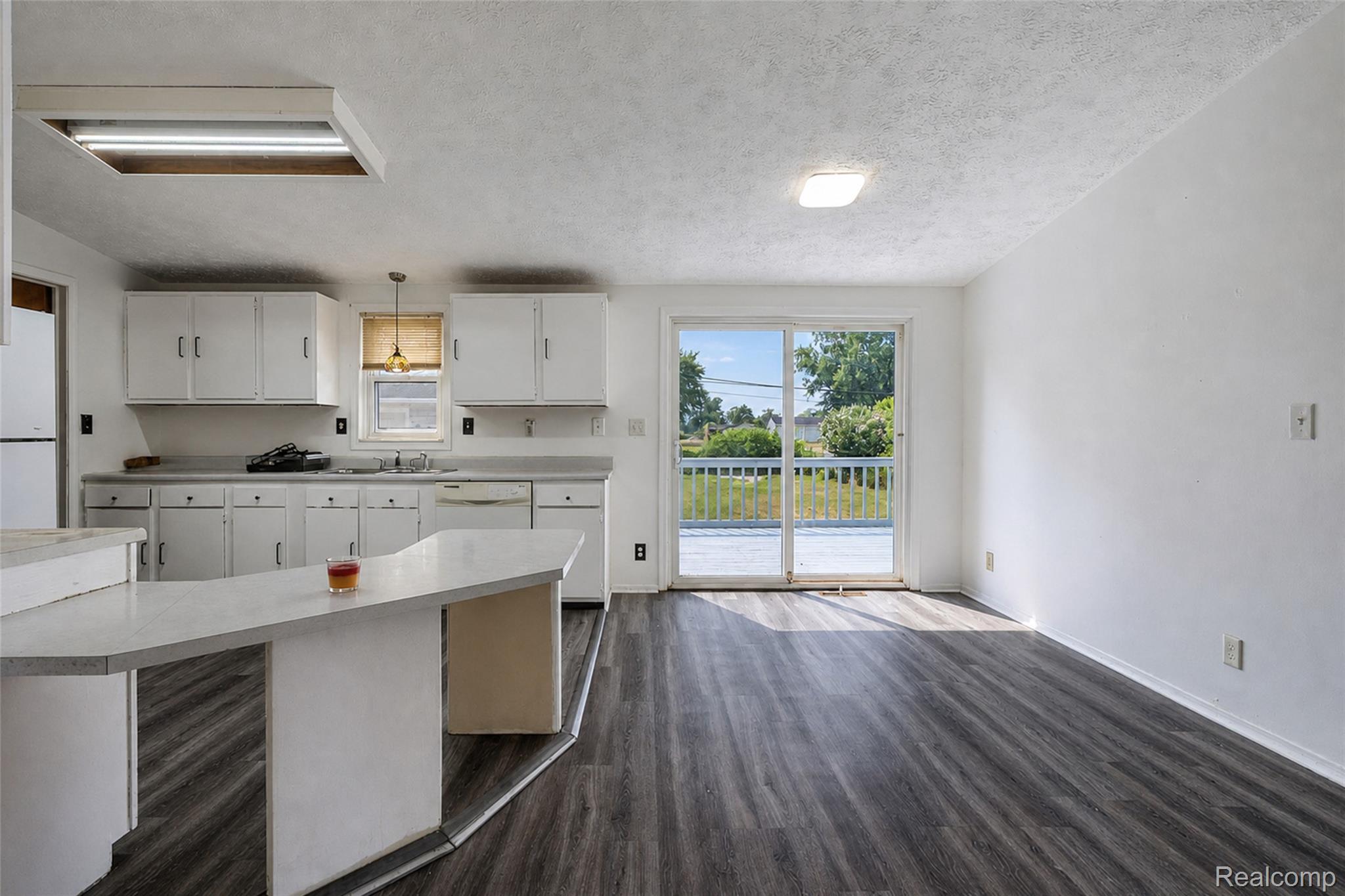 15060 Michael Street Property Photo 13