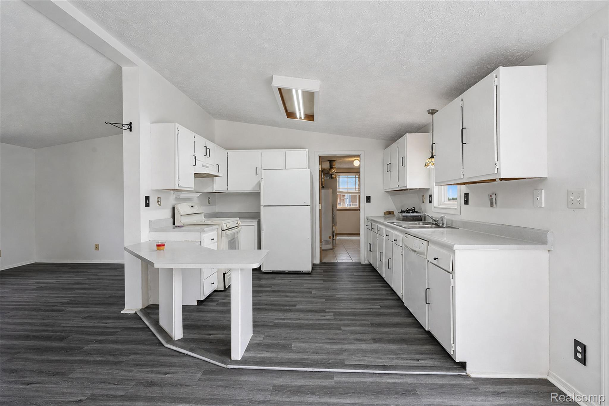 15060 Michael Street Property Photo 15
