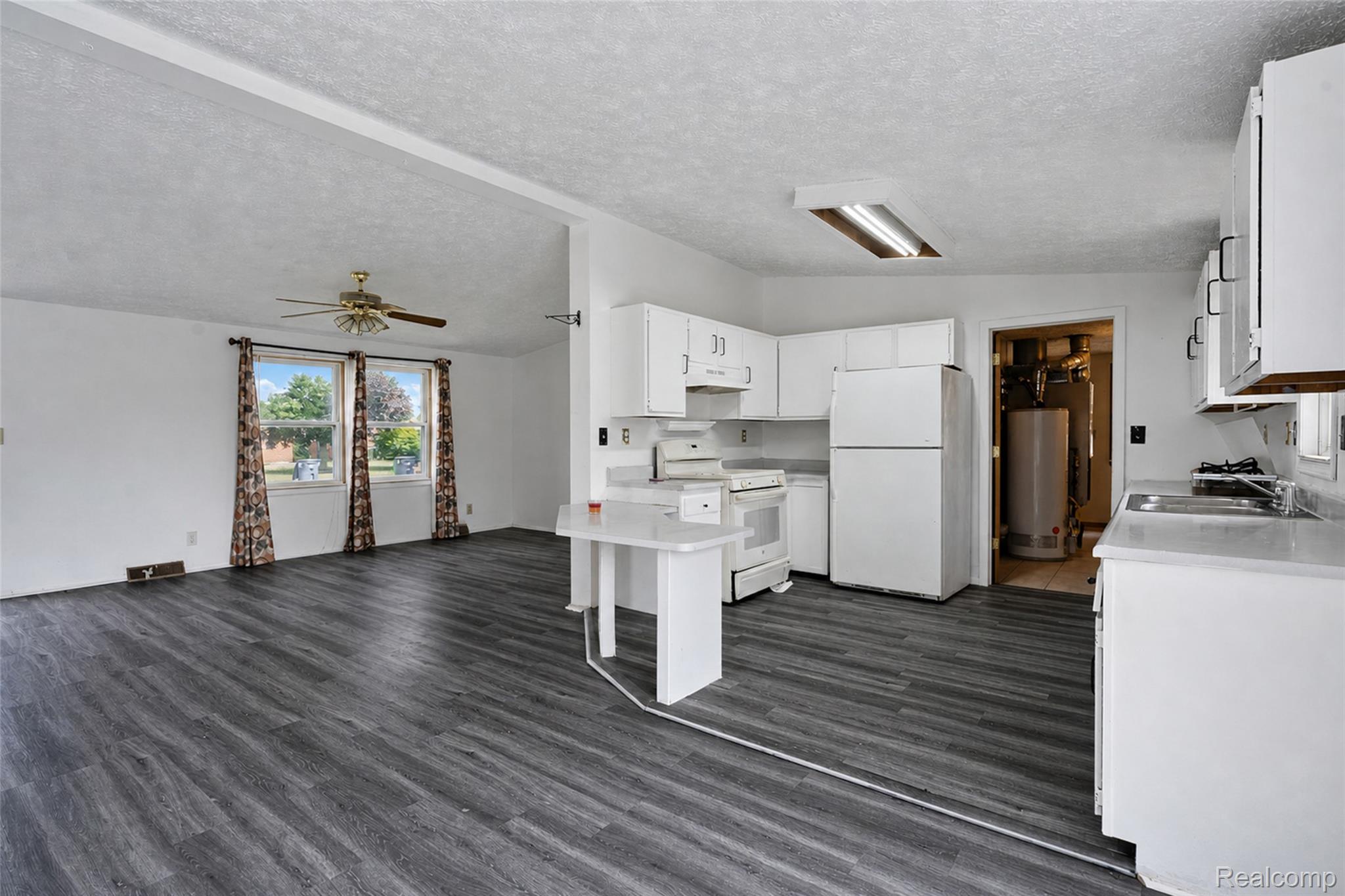 15060 Michael Street Property Photo 16