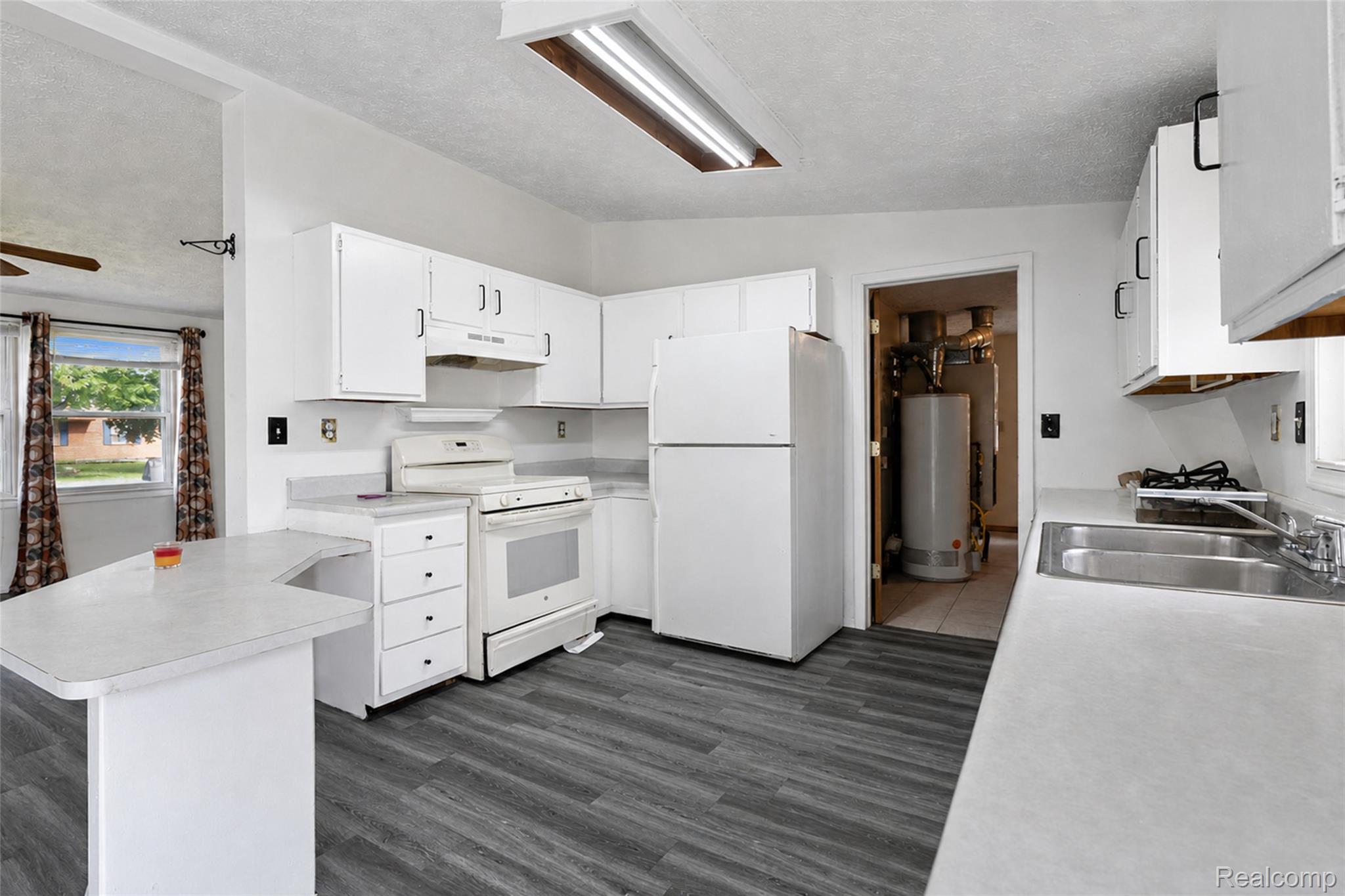 15060 Michael Street Property Photo 17