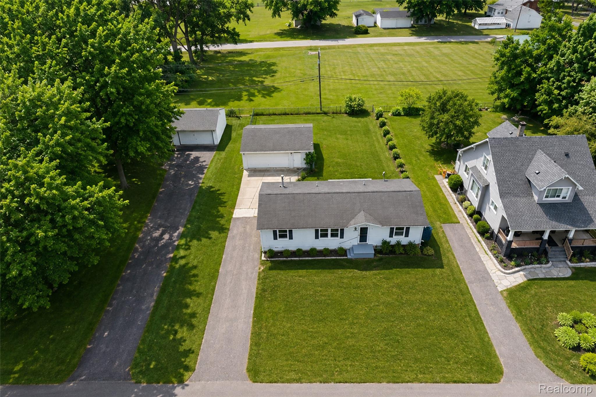 15060 Michael Street Property Photo 33