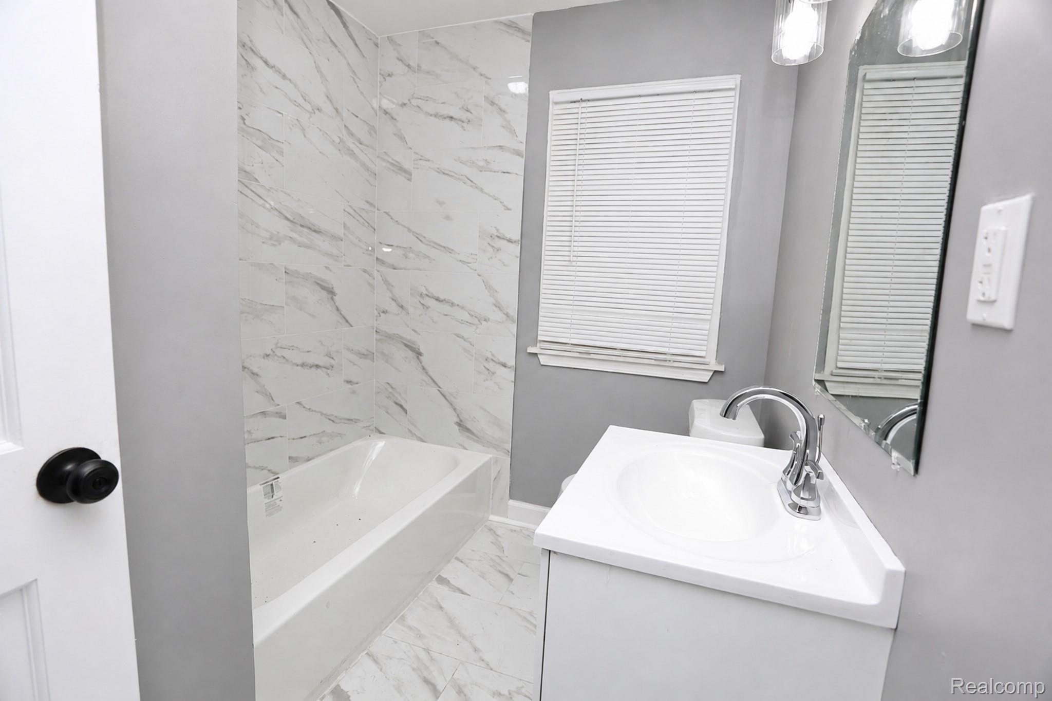 11500 Laing Street Property Photo 15