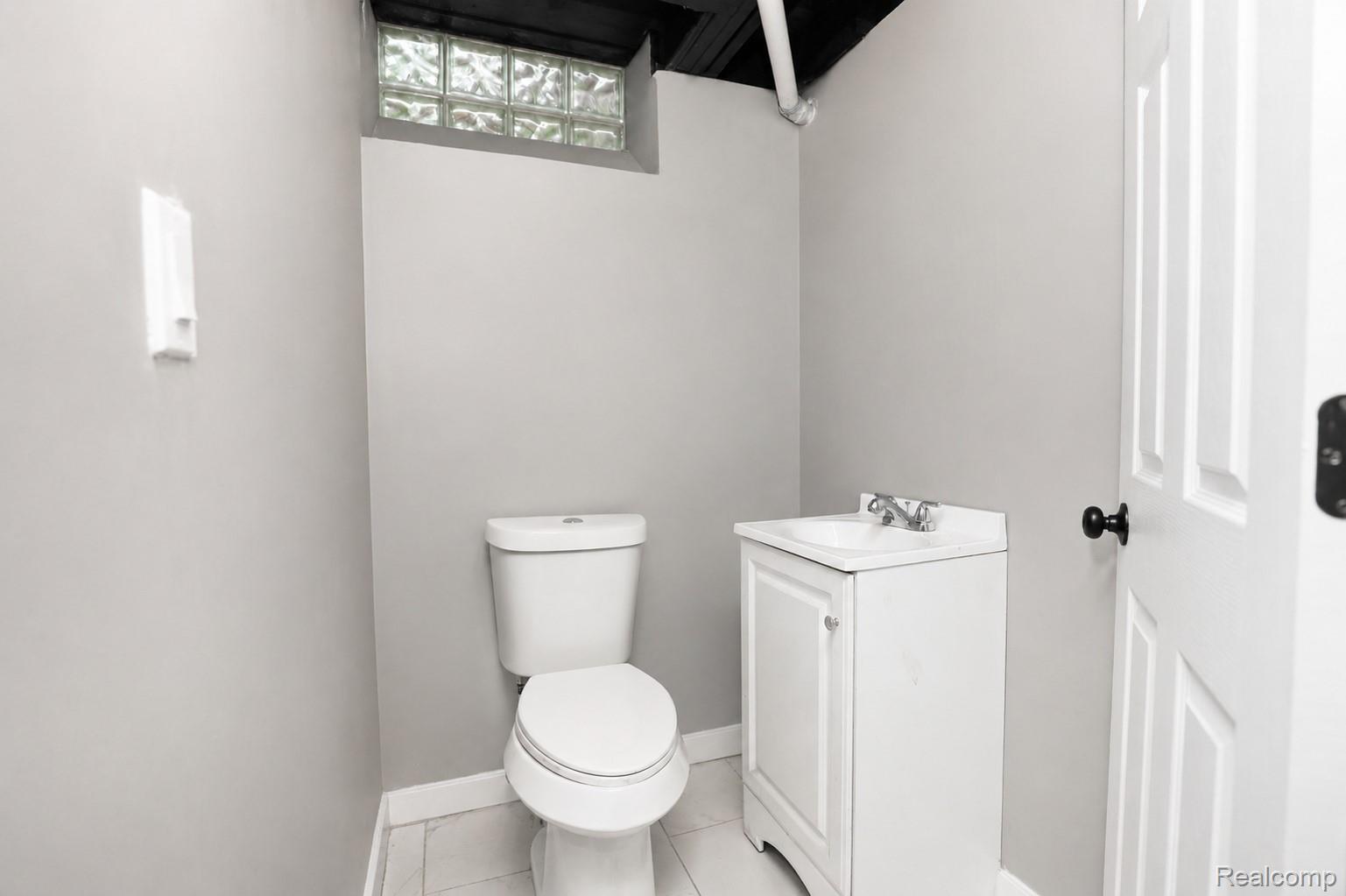 11500 Laing Street Property Photo 28