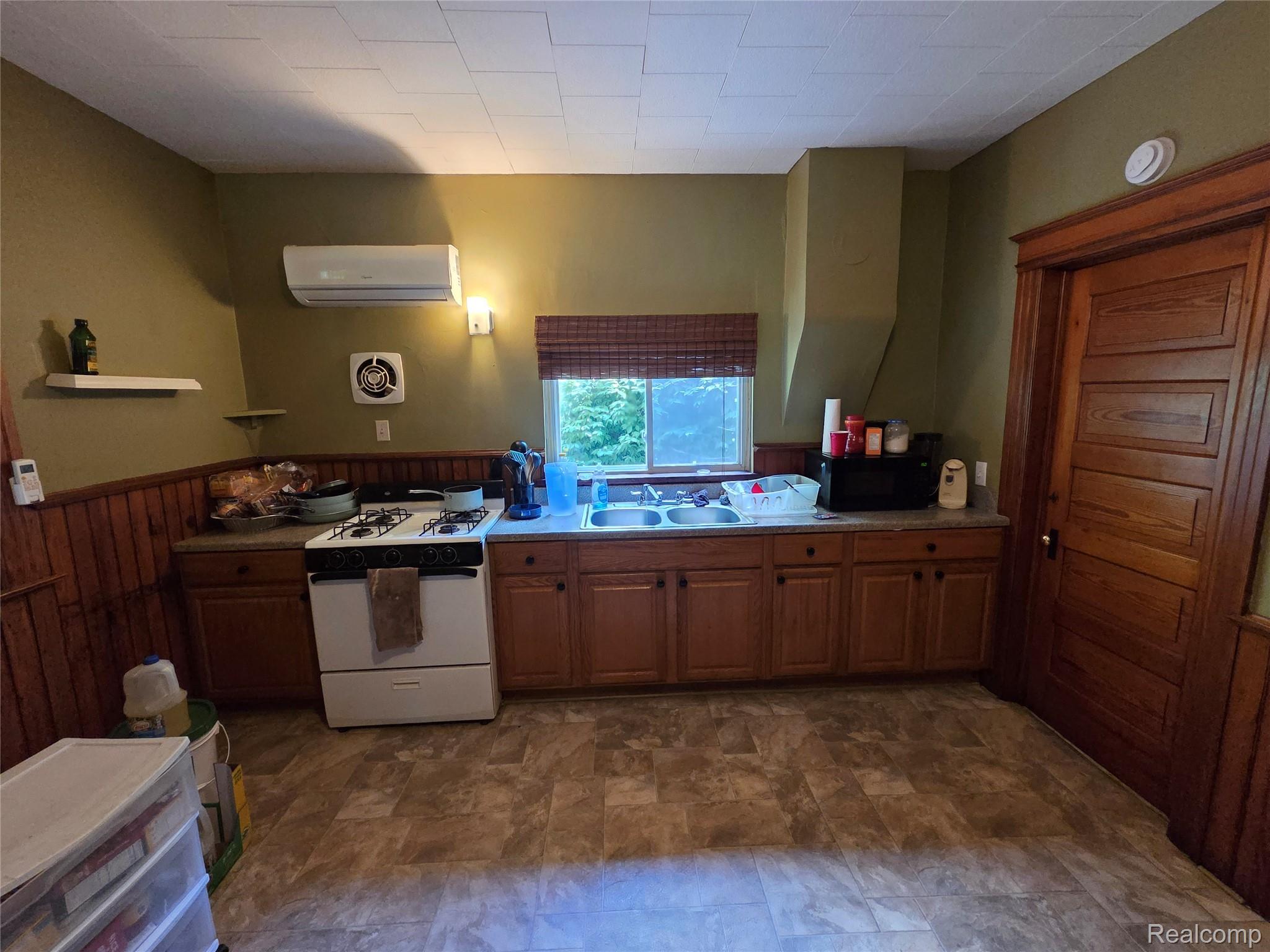 67 Miller Street Property Photo 9