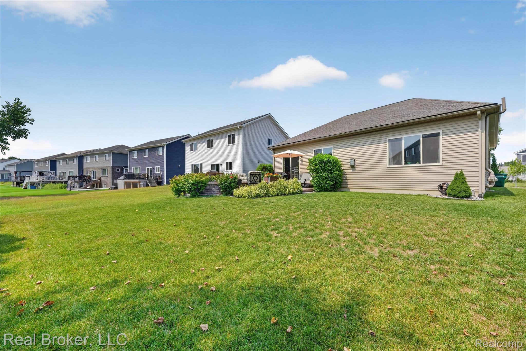 322 Hidden River Property Photo 46