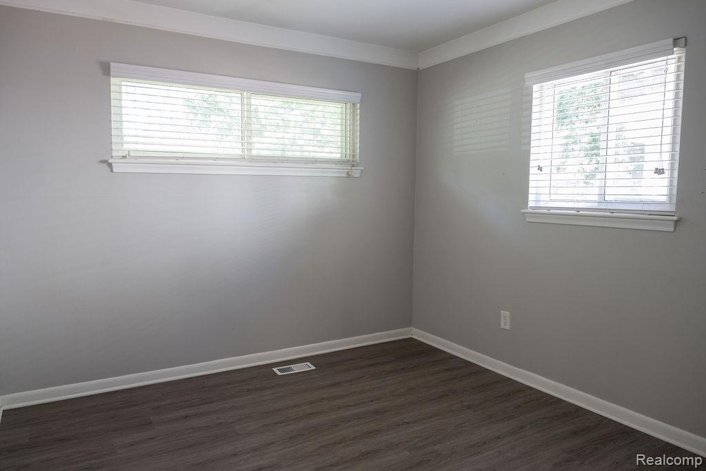 28140 Everett Street Property Photo 11