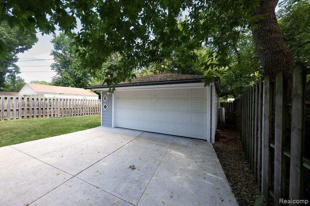 28140 Everett Street Property Photo 19