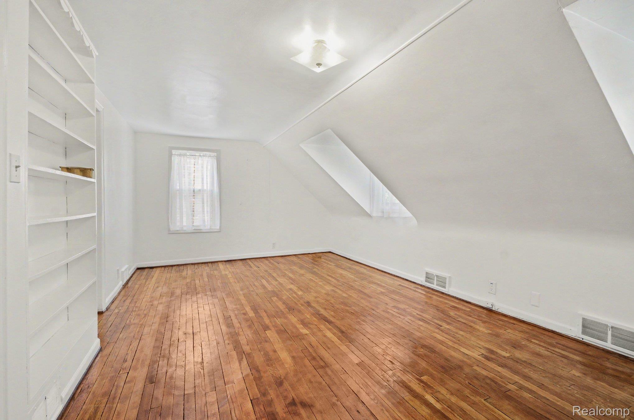 473 Calvin Avenue Property Photo 15