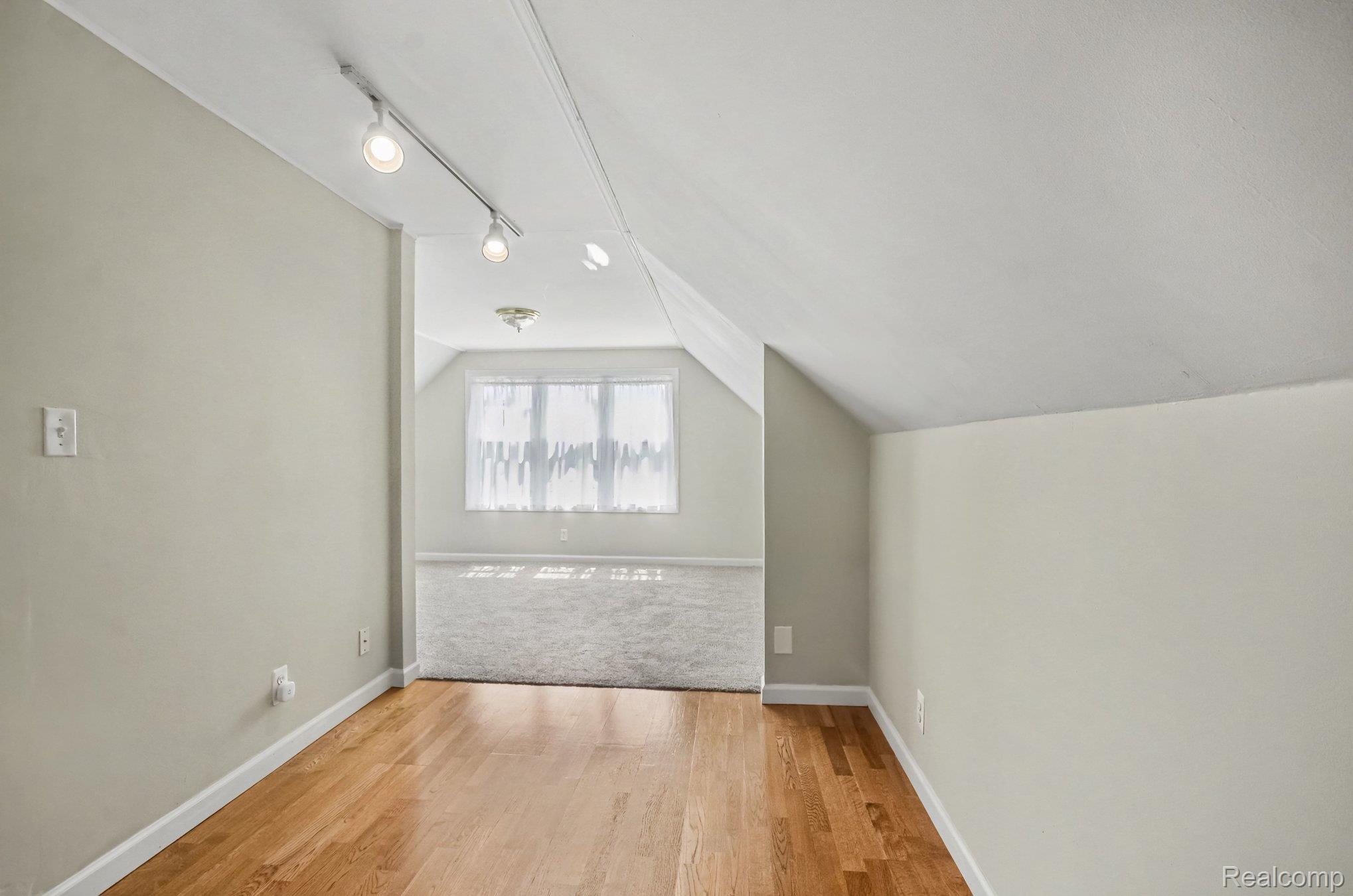 473 Calvin Avenue Property Photo 18