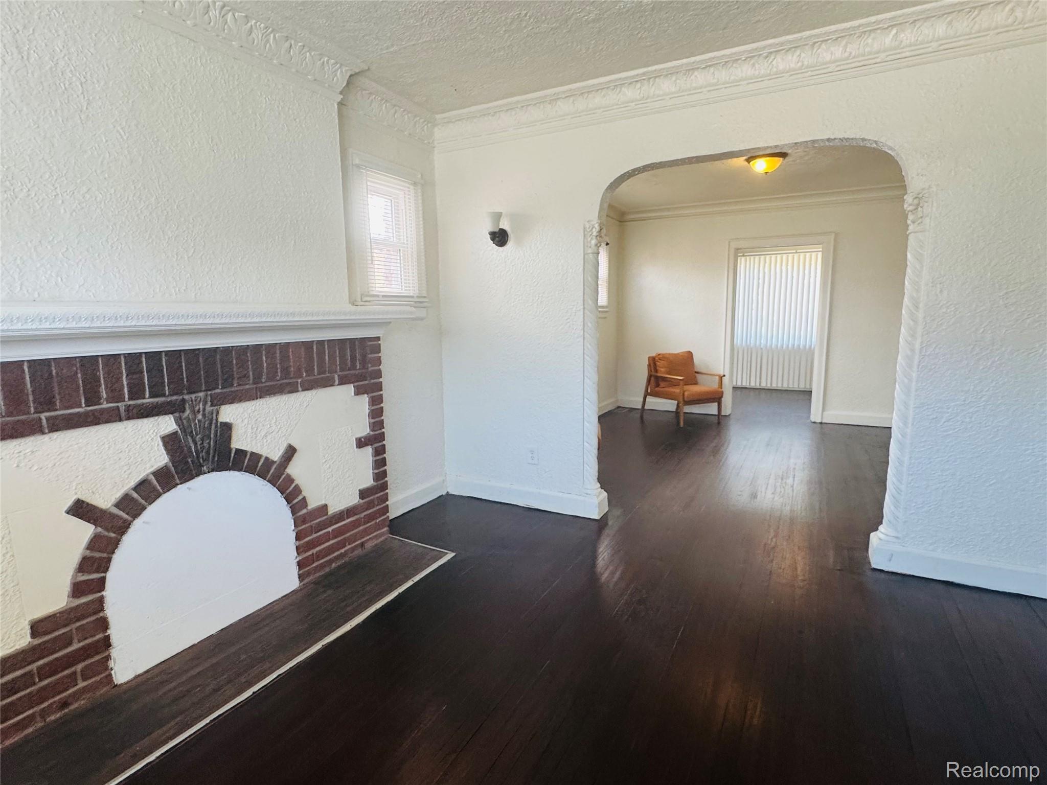 15820 Wisconsin Street Property Photo 10
