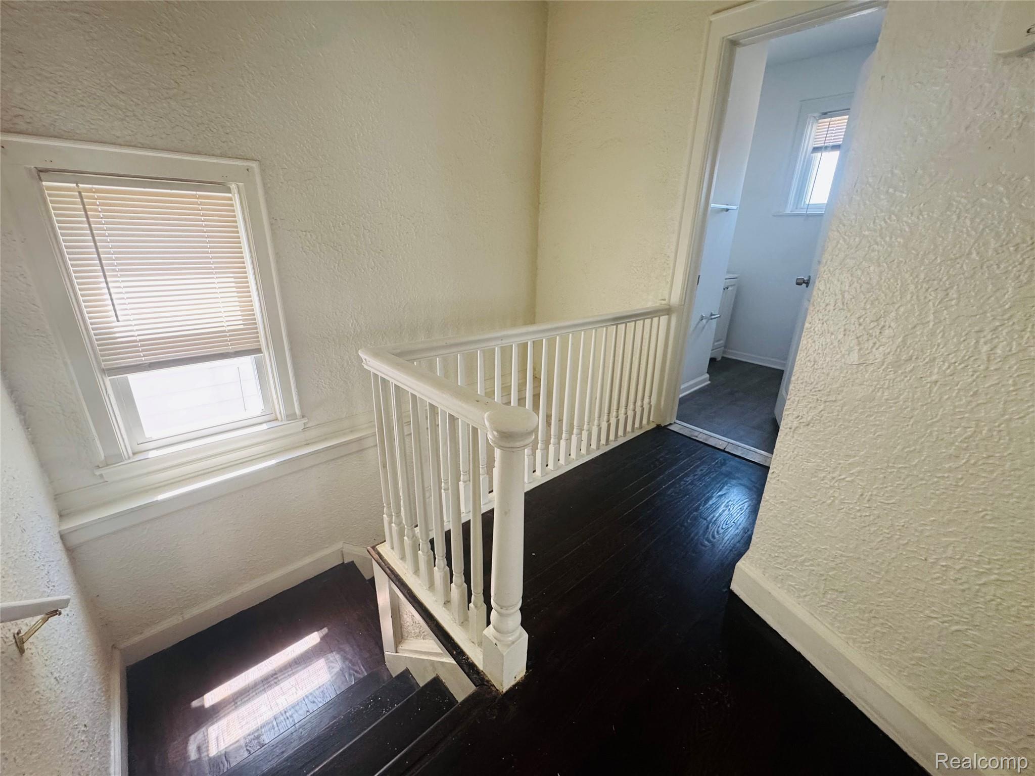 15820 Wisconsin Street Property Photo 19
