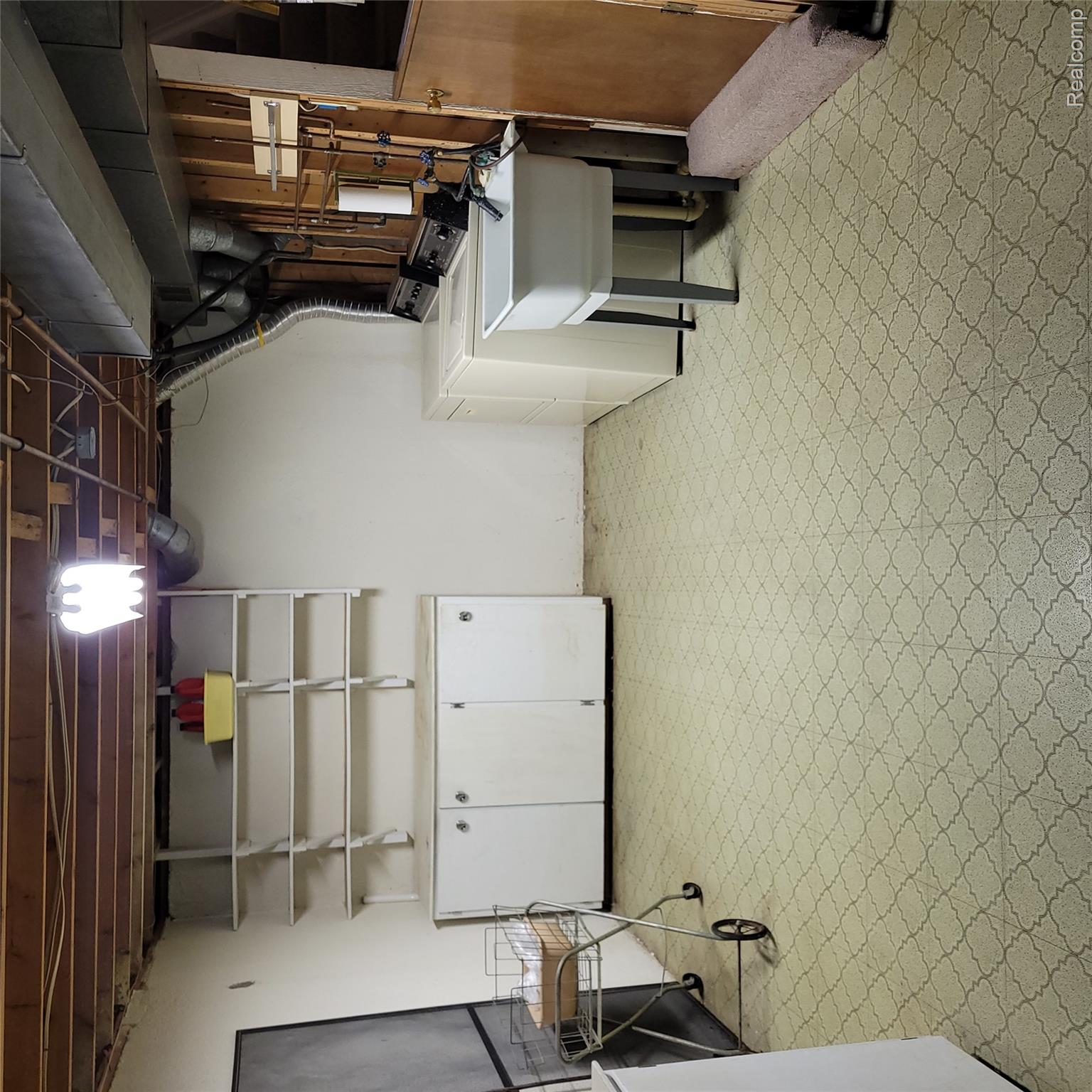 25191 Greenbrooke Drive Property Photo 14