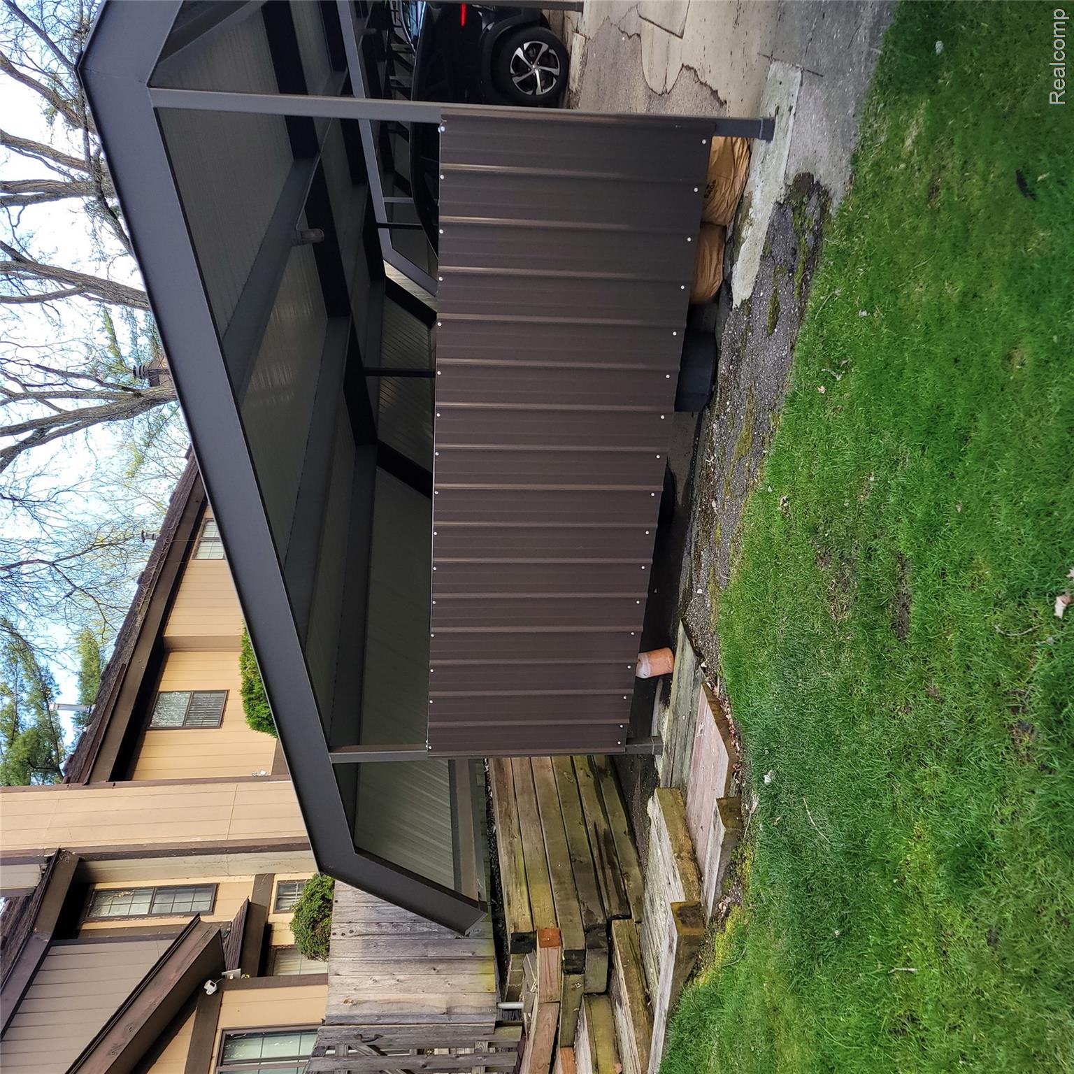25191 Greenbrooke Drive Property Photo 17