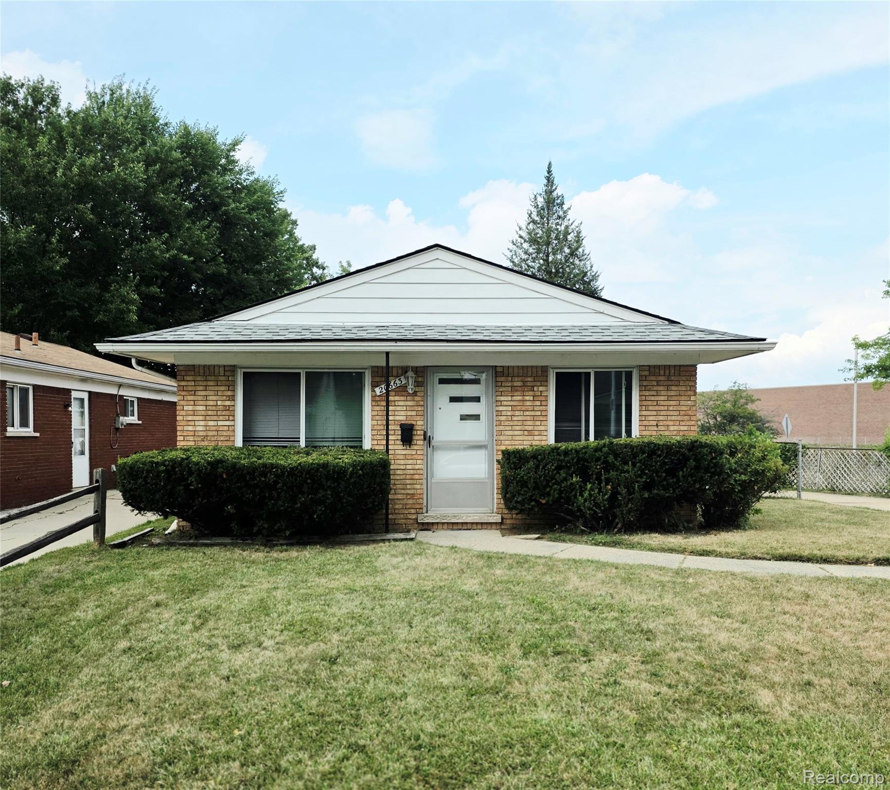 20663 Hollywood Street Property Photo 1