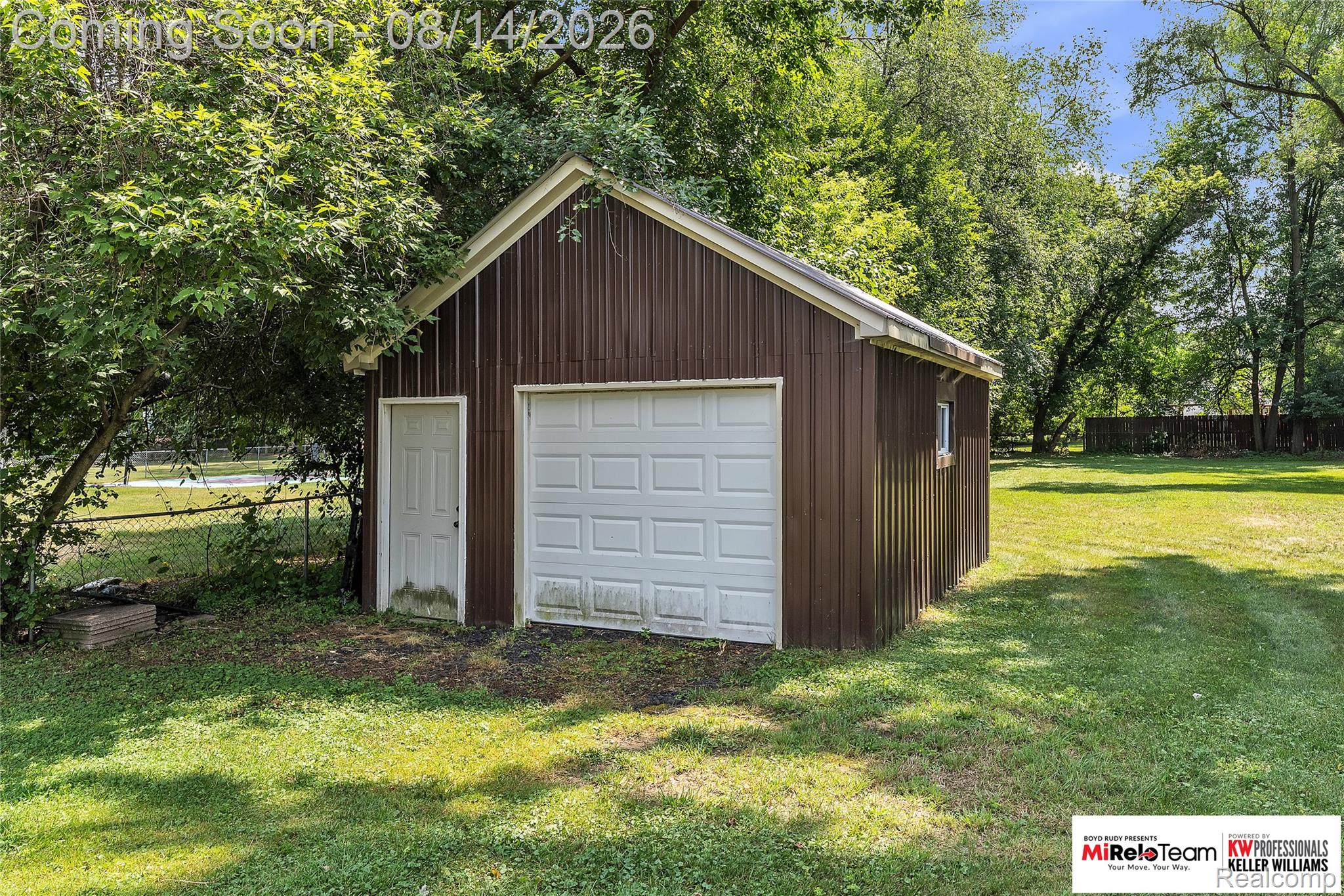 8300 Pacton Drive Property Photo 34
