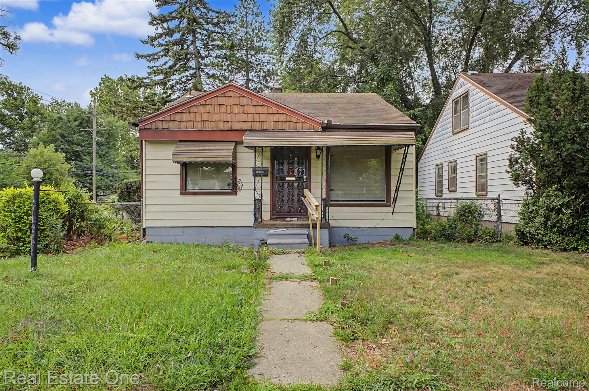26809 Dartmouth Street Property Photo 2