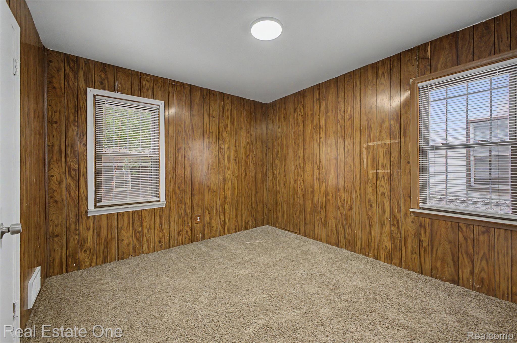 26809 Dartmouth Street Property Photo 22