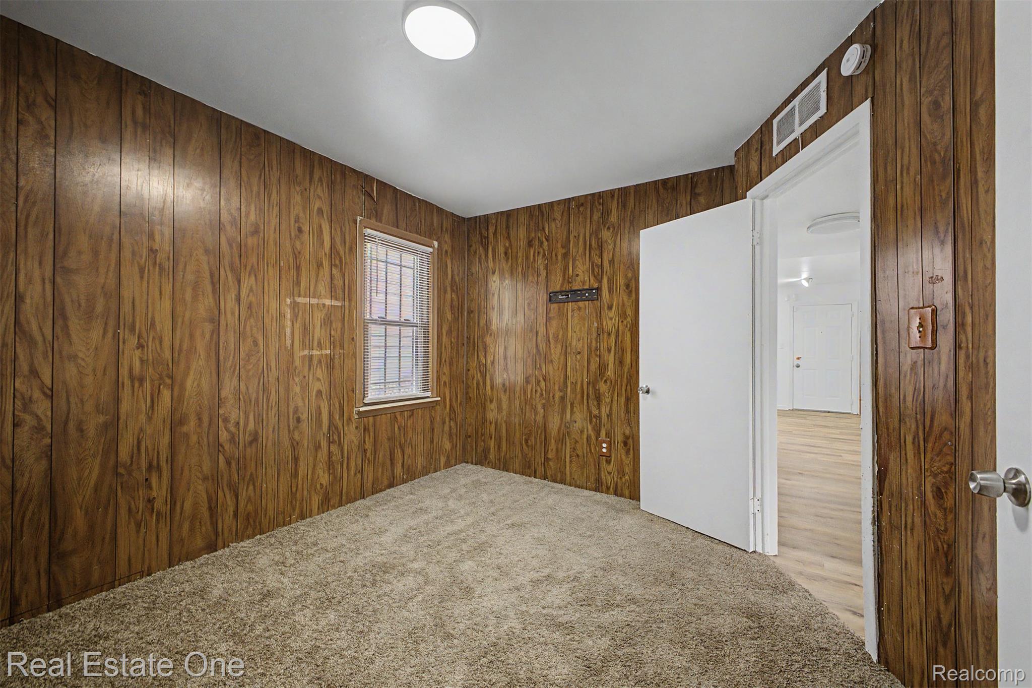 26809 Dartmouth Street Property Photo 23