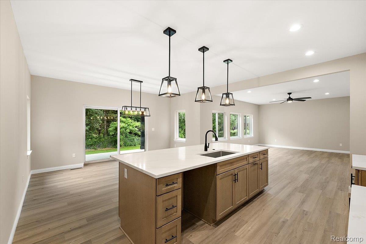 49241 London Bridge Drive Property Photo 18