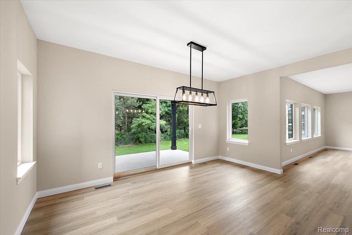 49241 London Bridge Drive Property Photo 19