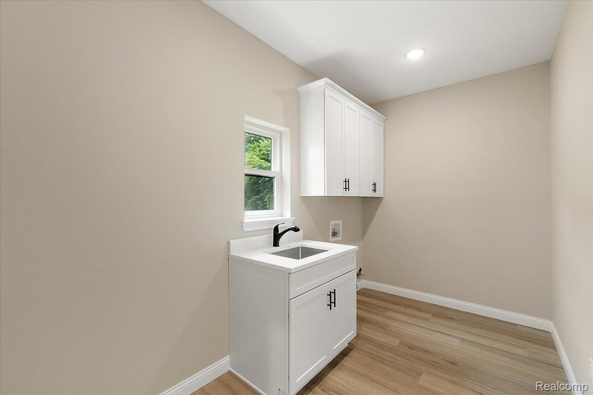 49241 London Bridge Drive Property Photo 24