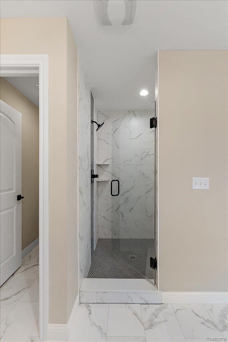 49241 London Bridge Drive Property Photo 34