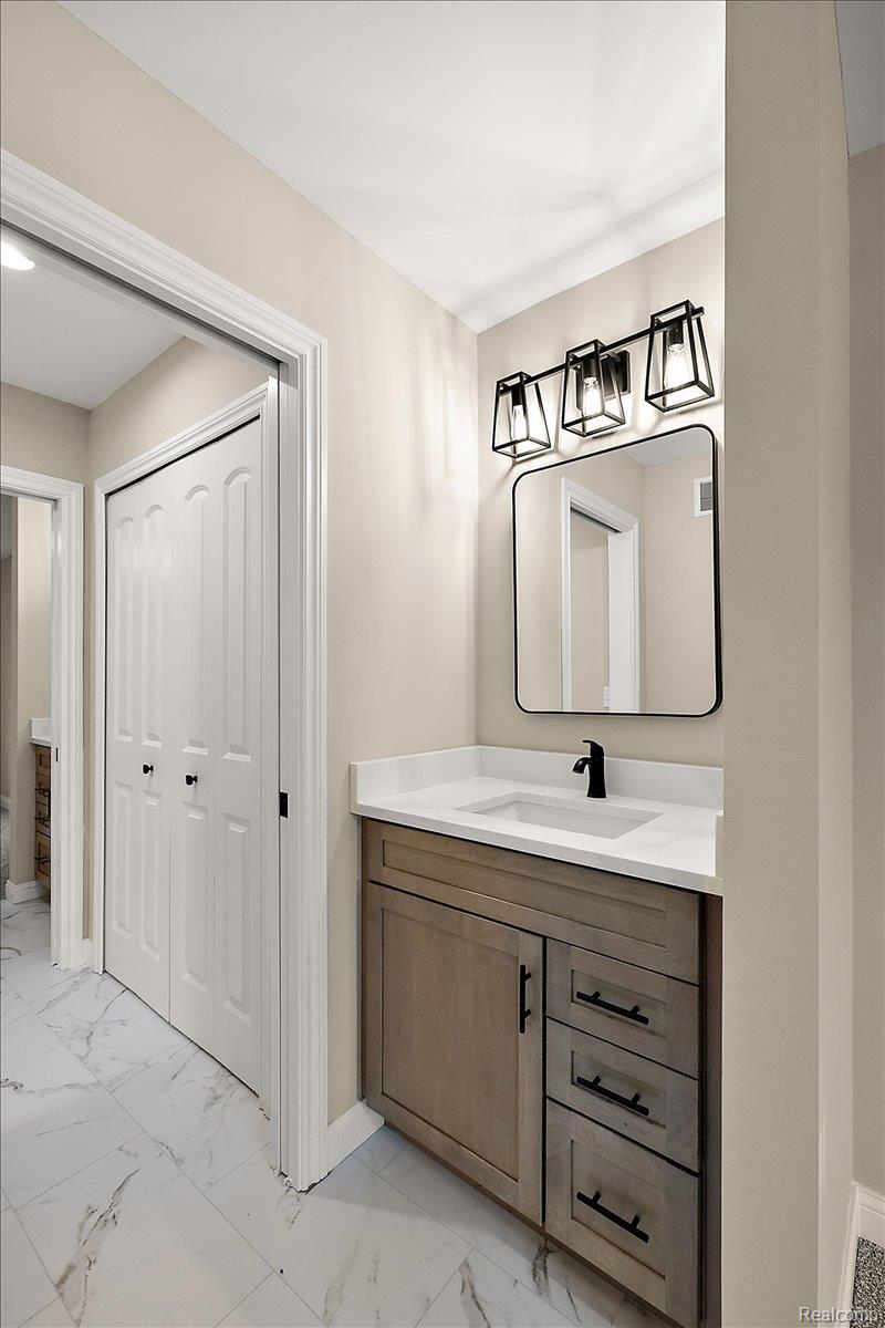 49241 London Bridge Drive Property Photo 43
