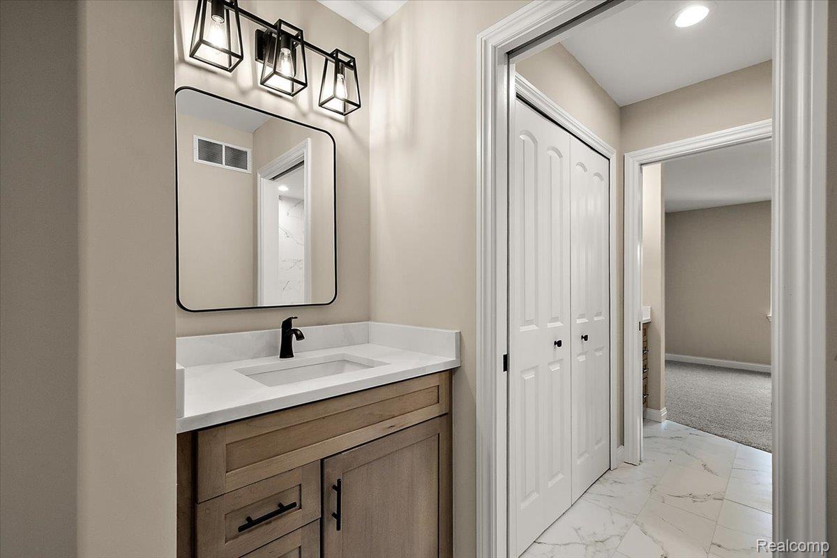49241 London Bridge Drive Property Photo 45