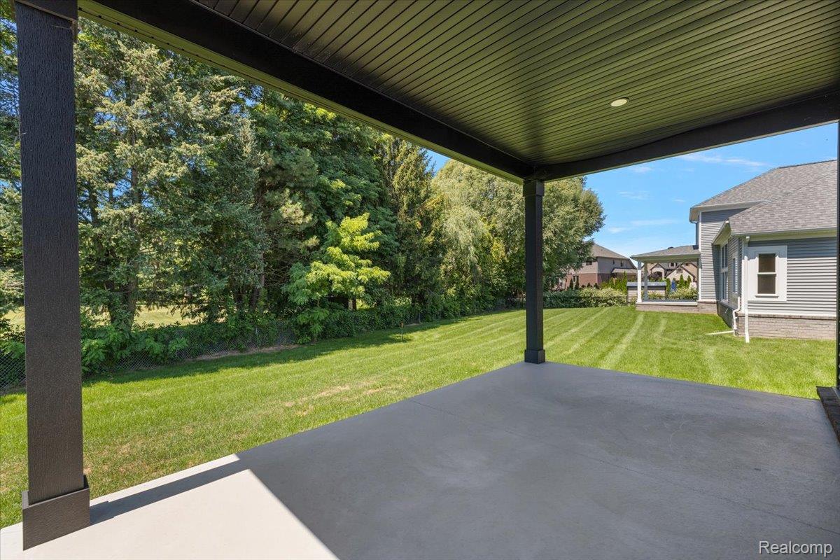 49241 London Bridge Drive Property Photo 66